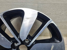 Laden Sie das Bild in den Galerie-Viewer, 1x Alufelge 17 Zoll 4x100 403007138R Renault Clio IV 1 Rim Wheel FEL3911314191bk