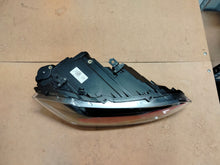 Laden Sie das Bild in den Galerie-Viewer, Frontscheinwerfer VW Polo 2G1941036G Full LED Rechts Scheinwerfer Headlight