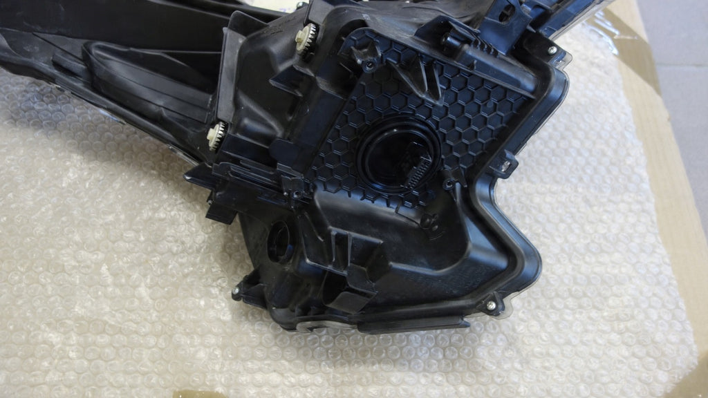 Frontscheinwerfer Toyota Prius 8118547701 Full LED Ein Stück (Rechts oder Links)