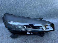 Load image into Gallery viewer, Frontscheinwerfer Renault Clio I V 260103507R Rechts Scheinwerfer Headlight SCH3631530339nx