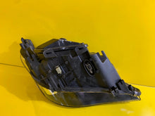 Load image into Gallery viewer, Frontscheinwerfer BMW 5 E60 E61 7044672 Xenon Ein Stück (Rechts oder Links)