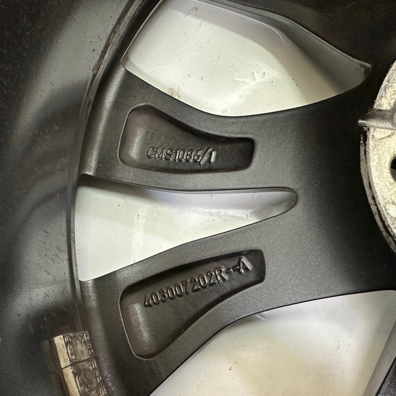 1x Alufelge 17 Zoll 7.0" 4x114.3 43ET Glanz Graphit 403007202 Mg Megane 1 Iv