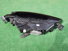 Load image into Gallery viewer, Frontscheinwerfer Skoda Superb III 3V1941017D Xenon Links Scheinwerfer Headlight