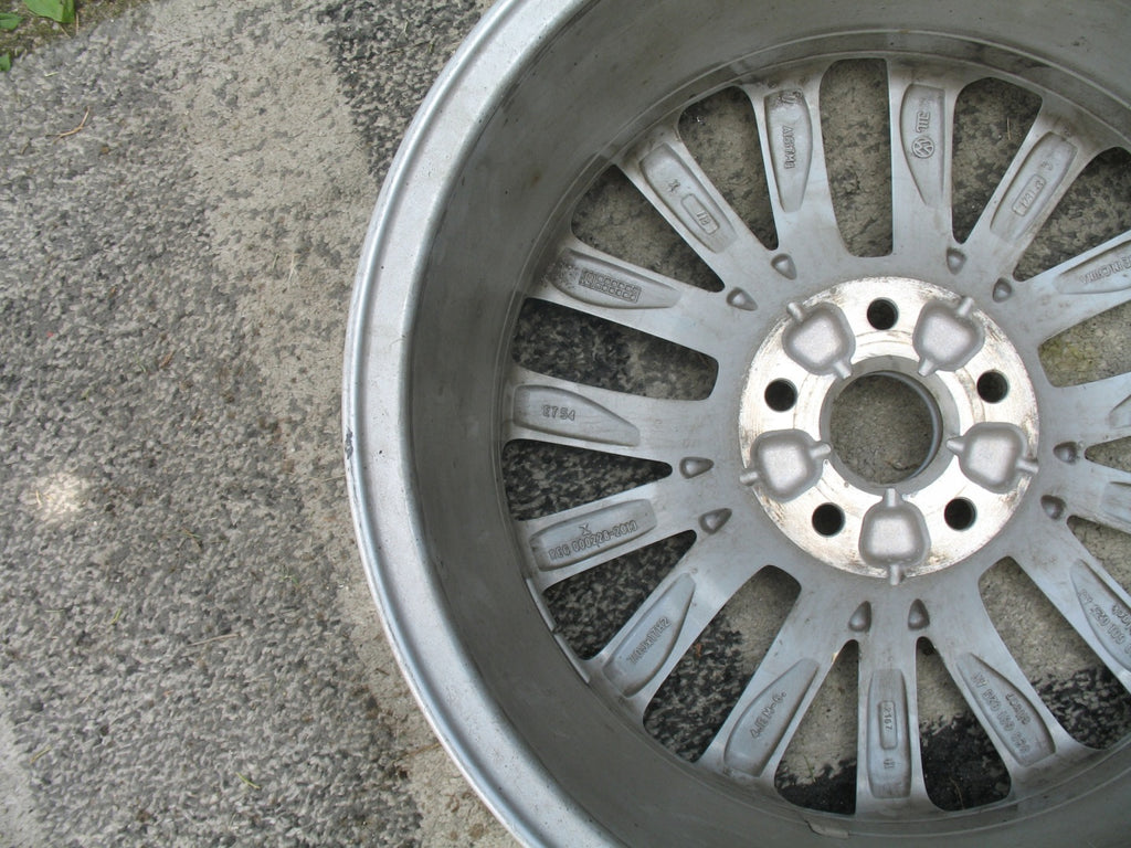 1x Alufelge 17 Zoll 7.0" 5x112 54ET Glanz Schwarz 5C0601025AJ VW New Beetle FEL6396348363jj
