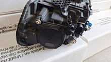 Laden Sie das Bild in den Galerie-Viewer, Frontscheinwerfer Mercedes-Benz Cla A1189063200 Rechts Scheinwerfer Headlight SCH5758105716ot
