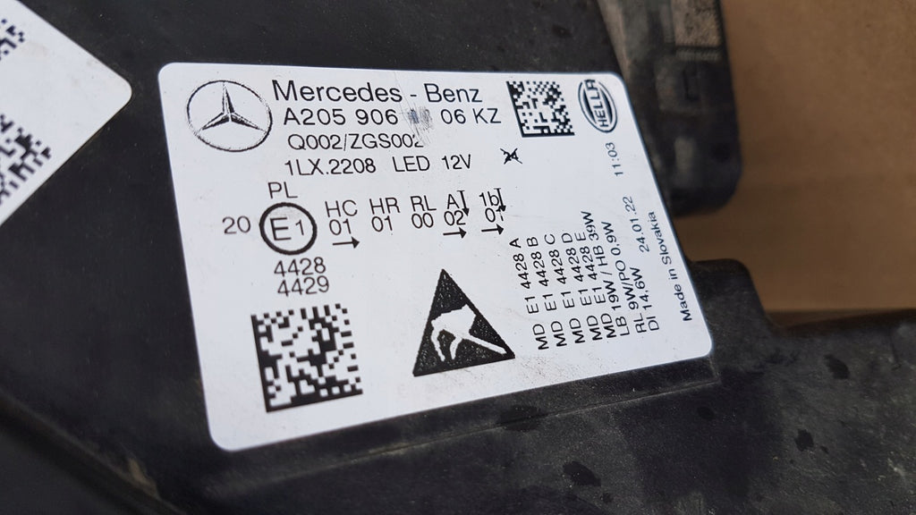 Frontscheinwerfer Mercedes-Benz W205 85122000 LED Ein Satz Headlight SCH9424674309ug