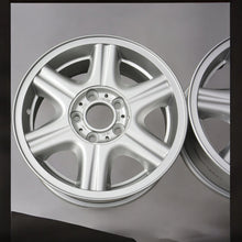 Load image into Gallery viewer, 1x Alufelge 16 Zoll 7.0&quot; 5x120 46ET Glanz Silber 1182733 BMW 1 Rim Wheel