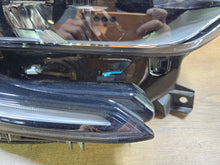 Load image into Gallery viewer, Frontscheinwerfer Renault Captur II 260108850R Rechts Scheinwerfer Headlight SCH8484161895il