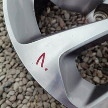 Laden Sie das Bild in den Galerie-Viewer, 1x Alufelge 16 Zoll 6.5" 4x108 20ET Glanz Silber Opel Crossland X Rim Wheel FEL7773311971lp