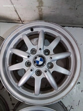 Laden Sie das Bild in den Galerie-Viewer, 4x Alufelge 15 Zoll 5x120 1182608 BMW 3 E36 Rim Wheel