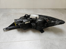 Laden Sie das Bild in den Galerie-Viewer, Frontscheinwerfer Kia Sportage 92102-3U290 Xenon Rechts Scheinwerfer Headlight SCH8753821268uz