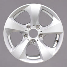 Load image into Gallery viewer, 1x Alufelge 16 Zoll 7.0&quot; 5x120 31ET Glanz Silber 6795805 BMW 1 Rim Wheel