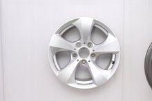 Load image into Gallery viewer, 1x Alufelge 16 Zoll 7.0&quot; 5x120 31ET Glanz Silber 6795805 BMW 1 Rim Wheel