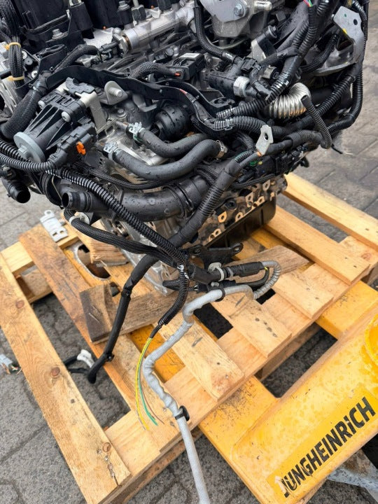 Motor Peugeot 5008 II YH01 17TKm 2024 Diesel Engine Komplett MOT3187921630hm