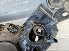 Laden Sie das Bild in den Galerie-Viewer, Frontscheinwerfer Peugeot 308 6284L256 9816990580 Vorderseite Headlight SCH1325255782sd