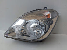 Laden Sie das Bild in den Galerie-Viewer, Frontscheinwerfer Mercedes-Benz Sprinter 906 9068200161 Links Headlight