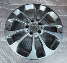 Load image into Gallery viewer, 1x Alufelge 17 Zoll 6.5" 5x112 38ET Glanz Silber A1564011700 Mercedes-Benz Gla FEL8710315152ez