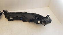 Laden Sie das Bild in den Galerie-Viewer, Frontscheinwerfer BMW 7 9879936 9879935 LED Ein Satz Scheinwerfer Headlight SCH7188244496cz