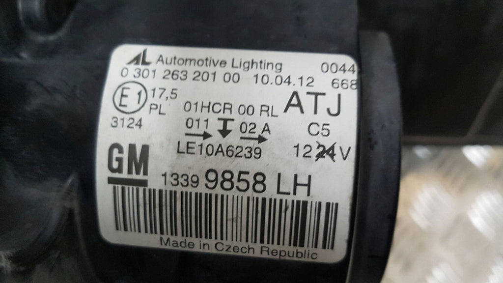Frontscheinwerfer Opel Zafira C 030126320100 3399858L E10A6239 Xenon Links SCH6597209705oh