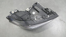 Load image into Gallery viewer, Frontscheinwerfer BMW G01 G02 8739654-04 Rechts Scheinwerfer Headlight SCH7314384200ug