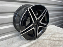 Laden Sie das Bild in den Galerie-Viewer, 1x Alufelge 18 Zoll 8.5&quot; 5x112 A2064011800 Mercedes-Benz Rim Wheel