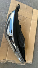 Load image into Gallery viewer, Frontscheinwerfer Hyundai I30 92102-G4100 LED Rechts Scheinwerfer Headlight SCH2474894287gg