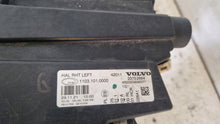 Load image into Gallery viewer, Frontscheinwerfer Volvo 23752664 Links Scheinwerfer Headlight SCH2492964580qw