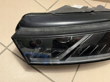 Laden Sie das Bild in den Galerie-Viewer, Frontscheinwerfer Skoda Octavia IV 5E4941015A LED Links Scheinwerfer Headlight SCH9488597876sx