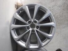 Laden Sie das Bild in den Galerie-Viewer, 1x Alufelge 18 Zoll 8.0" 5x112 40ET Glanz Silber 8B3601025D Audi A5 I Rim Wheel FEL9334107086im