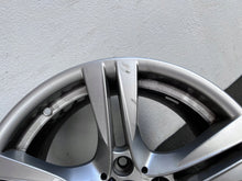 Load image into Gallery viewer, 1x Alufelge 18 Zoll 9.0" 5x120 41ET Glanz Silber 7842637 BMW X1 E84 Rim Wheel FEL7898746057cs