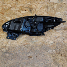 Laden Sie das Bild in den Galerie-Viewer, Frontscheinwerfer Renault Grand III Scenic 260106928 Rechts Headlight SCH1525699673ac