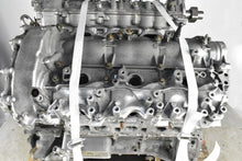 Laden Sie das Bild in den Galerie-Viewer, Motor Mercedes-Benz W222 V222 X222 A2760106114 3.0 143TKm 2019 Benzin Unkomplett MOT9064104377cd
