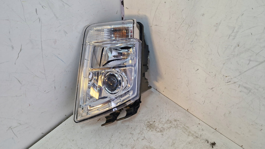 Frontscheinwerfer Volvo 21323114 Links Scheinwerfer Headlight SCH1801962073uj