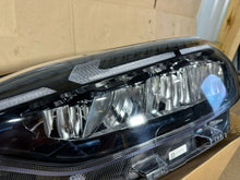 Laden Sie das Bild in den Galerie-Viewer, Frontscheinwerfer Ford Transit Custom PZ31-13E015-CB Full LED Links Headlight SCH7185414322ww