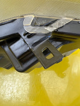 Load image into Gallery viewer, Frontscheinwerfer Toyota 4 Yaris EUK0-8 LED Links Scheinwerfer Headlight SCH8413681013bw