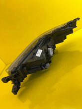 Load image into Gallery viewer, Frontscheinwerfer Toyota Hilux VIII 81110-0KP41 LED Rechts Headlight SCH6565742292ri