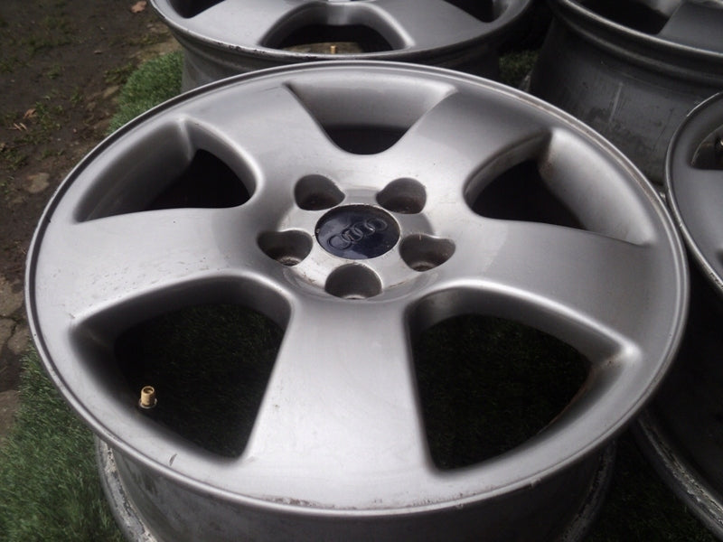 4x Alufelge 16 Zoll 6.5" 5x100 42ET Glanz Grau Audi I Rim Wheel FEL1901288121wd