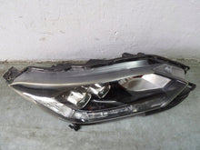 Laden Sie das Bild in den Galerie-Viewer, Frontscheinwerfer Honda Logo Rechts Scheinwerfer Headlight SCH5324468664si