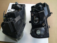 Laden Sie das Bild in den Galerie-Viewer, Frontscheinwerfer Land Rover Freelander Ein Satz Scheinwerfer Headlight SCH8294132890fg