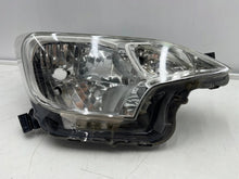 Laden Sie das Bild in den Galerie-Viewer, Frontscheinwerfer Toyota Ractis Rechts Scheinwerfer Headlight SCH8776655912kt