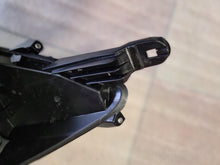 Laden Sie das Bild in den Galerie-Viewer, Frontscheinwerfer Mitsubishi Space Star 8301D446 FALSE Scheinwerfer Headlight SCH8553965189rs