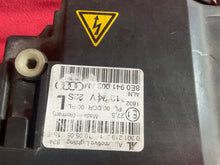 Laden Sie das Bild in den Galerie-Viewer, Frontscheinwerfer Audi A4 B7 8E0941003AM Xenon Links Scheinwerfer Headlight