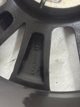 Load image into Gallery viewer, 1x Alufelge 16 Zoll 6.5" 4x100 403001198 Renault Clio Sandero Stepway Rim Wheel FEL7496811982hi