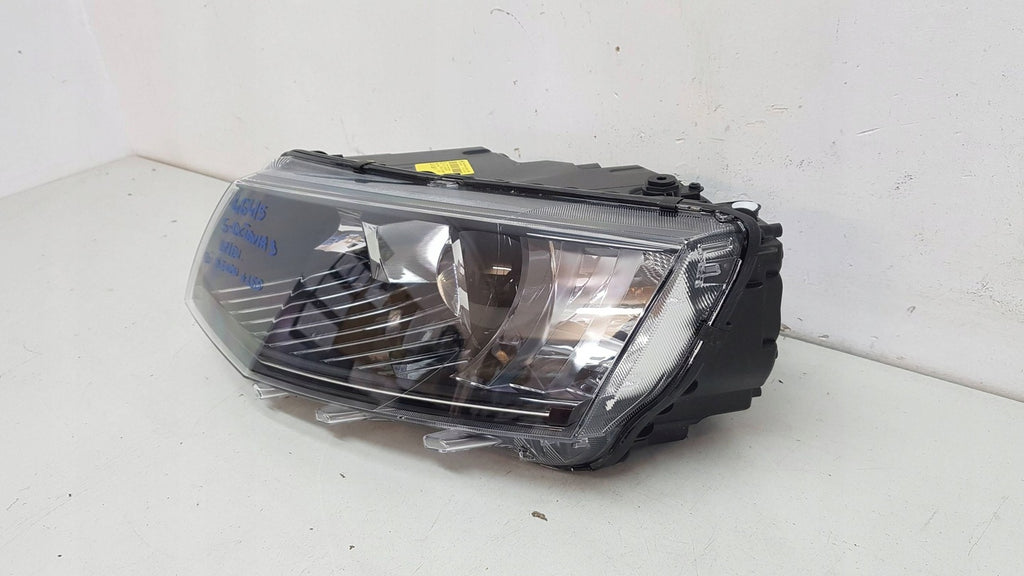 Frontscheinwerfer Skoda Octavia III 130702425800 LED Links Headlight SCH8156417900yh