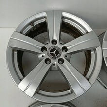 Laden Sie das Bild in den Galerie-Viewer, 4x Alufelge 17 Zoll 7.0" 5x112 44 5ET Glanz Silber A2064017200 Mercedes-Benz FEL7827237742bh