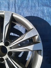 Laden Sie das Bild in den Galerie-Viewer, 1x Alufelge 19 Zoll 9.5" 5x112 48ET Glanz Grau A2184012602 Mercedes-Benz Cls FEL7154831704aw