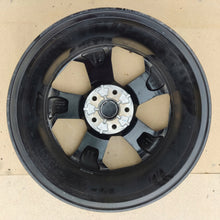 Load image into Gallery viewer, 1x Alufelge 18 Zoll 7.0&quot; 5x114.3 45ET 403006UA4J Nissan Qashqai III J12