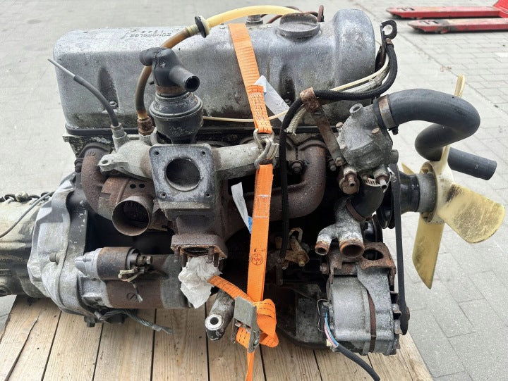 Motor Mercedes-Benz W114 70kW 1972 Benzin Engine Komplett MOT7300933979ff