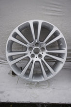 Laden Sie das Bild in den Galerie-Viewer, 1x Alufelge 19 Zoll 8.0" 5x108 45ET Glanz Silber GX631007HB Jaguar Rim Wheel FEL3999403379my