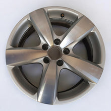 Load image into Gallery viewer, 1x Alufelge 17 Zoll 6.5&quot; 5x112 33ET Silber 5N0601025AG VW Tiguan Rim Wheel